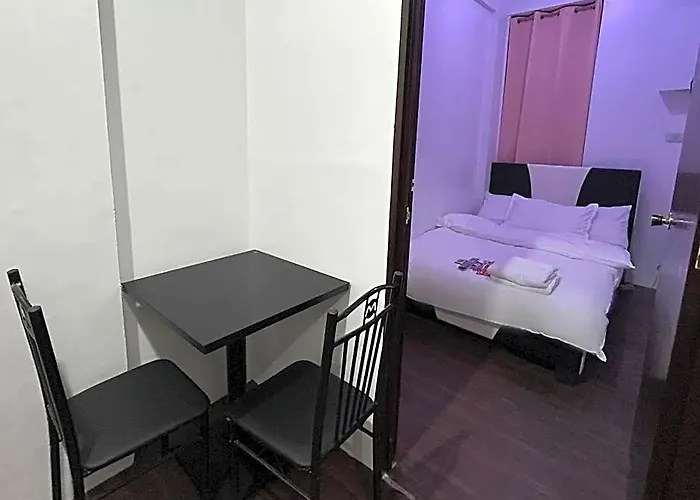 Night 8pm-8am Ekg House アパート マニラ市